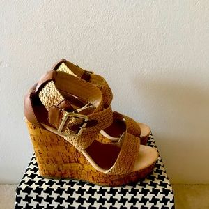 Steve Madden wedges size 7.